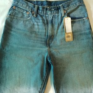 Levi's shorts NWT